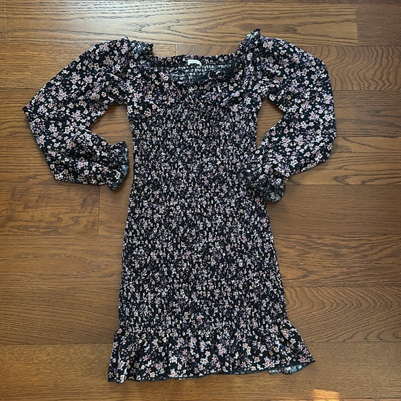 Maternity Dress - Picture 5 of 7